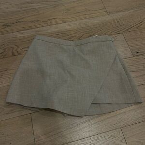 Babaton Skort - Artizia